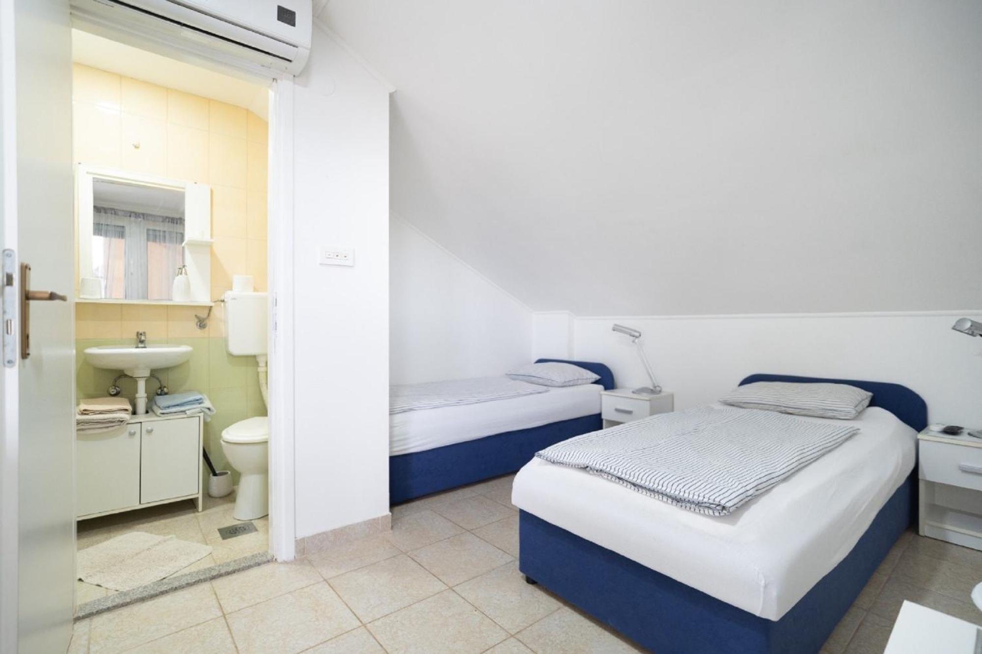 Apartments Milic 格基卡琳 外观 照片